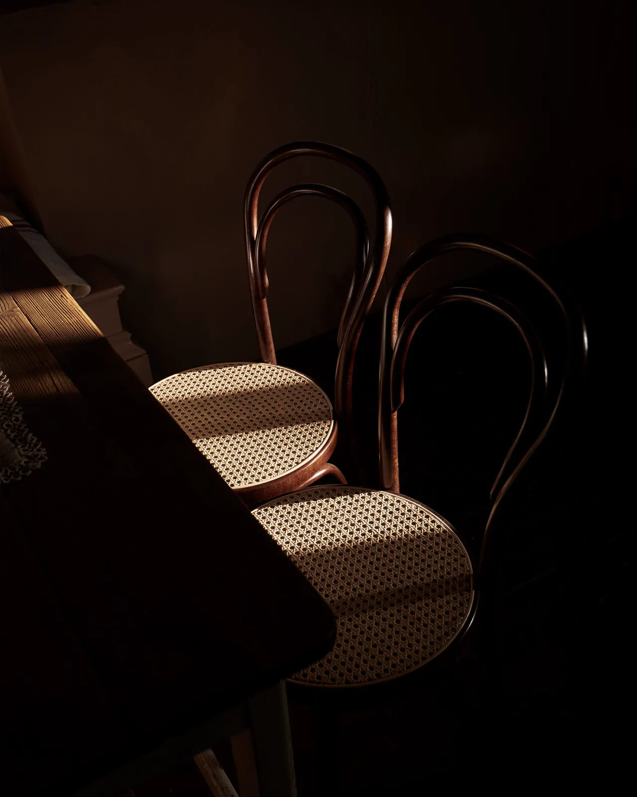 The Bentwood Café Chair | deVOL Kitchens